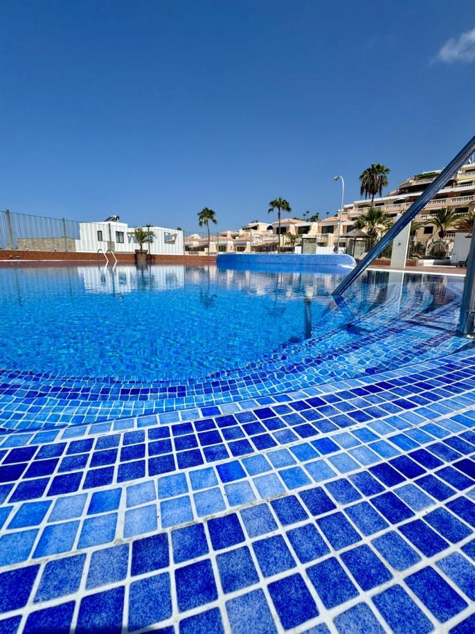 Stunning Apartments With Pool Tenerife Адехе Екстериор снимка