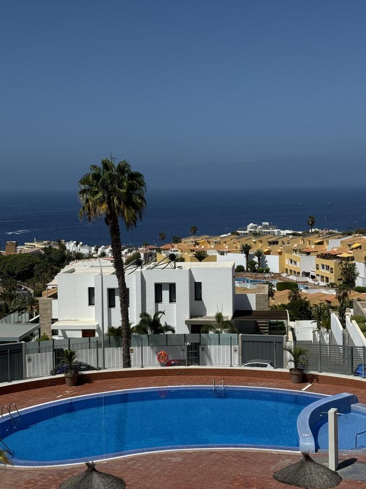 Stunning Apartments With Pool Tenerife Адехе Екстериор снимка