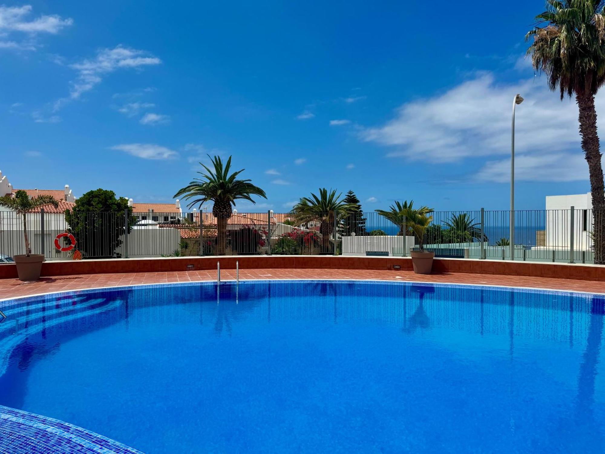 Stunning Apartments With Pool Tenerife Адехе Екстериор снимка