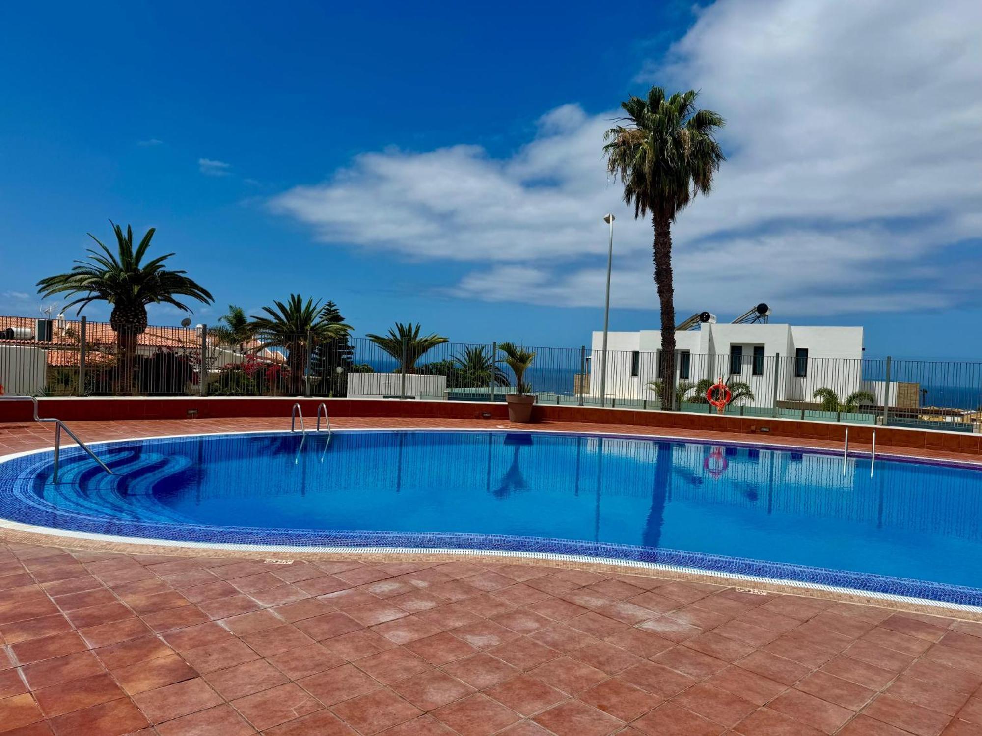 Stunning Apartments With Pool Tenerife Адехе Екстериор снимка