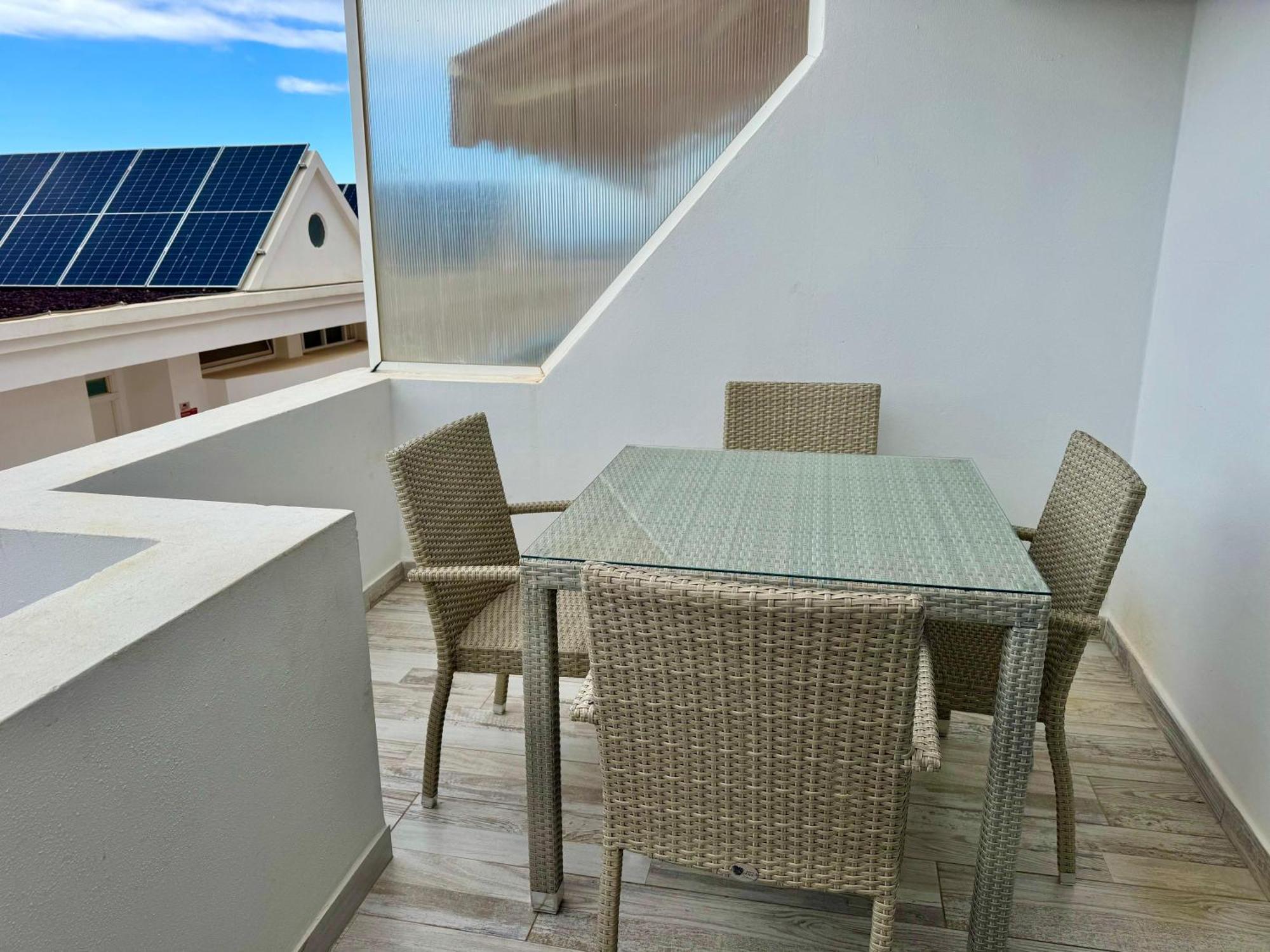 Stunning Apartments With Pool Tenerife Адехе Екстериор снимка
