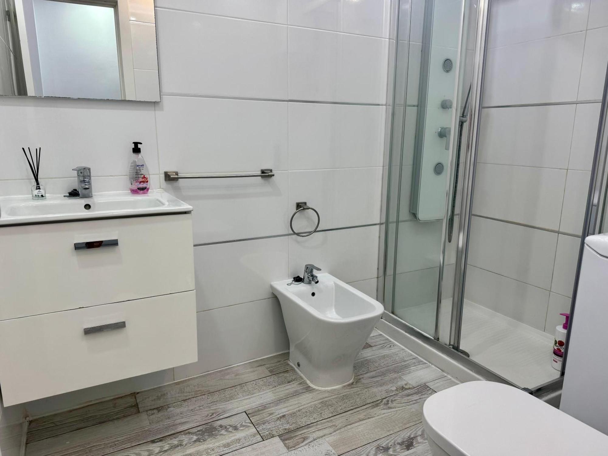 Stunning Apartments With Pool Tenerife Адехе Екстериор снимка